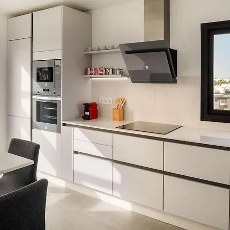 فيلة Sunset Sights By Buenavilla *