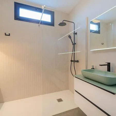 Sunset Sights By Buenavilla