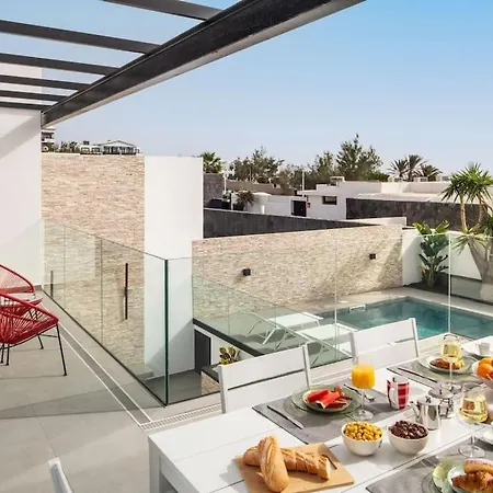 Sunset Sights By Buenavilla Βίλα