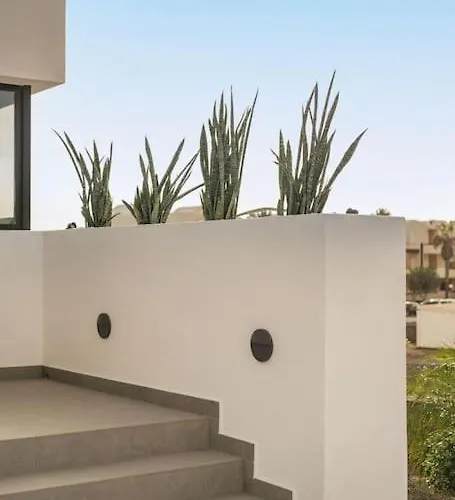 Sunset Sights By Buenavilla 别墅 *