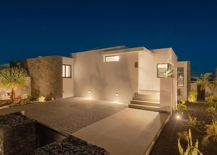 Sunset Sights By Buenavilla * 普拉亚布兰卡